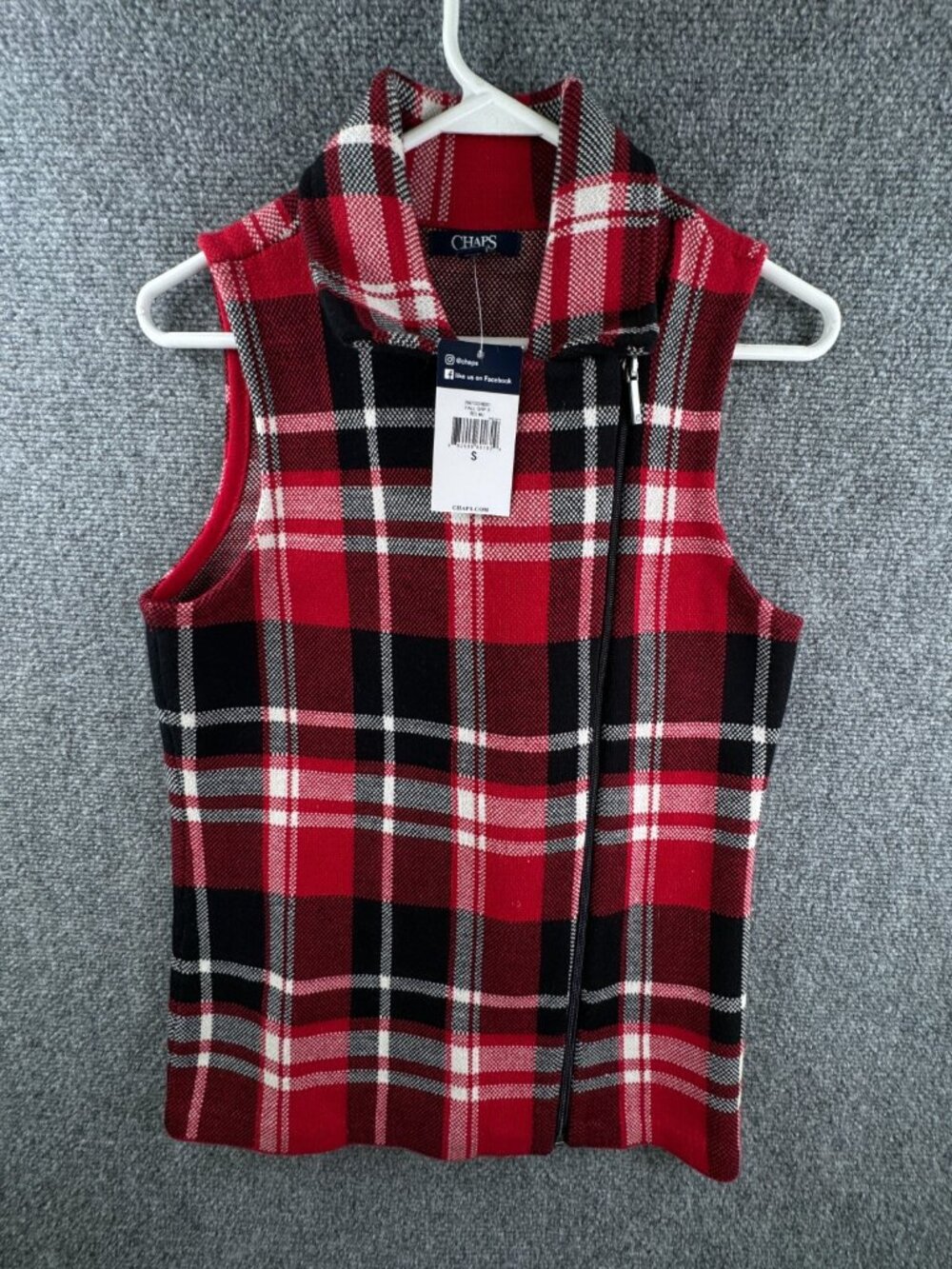 NWT Chaps Women’s Red Plaid Small Vest Zip Up Knit Heavy Warm Winter Sleeveless